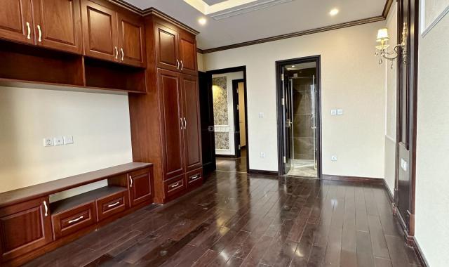 Tặng gói nội thất 380triệu, căn hộ 102m2 tại HC Golden City, nhận nhà full đồ cao cấp