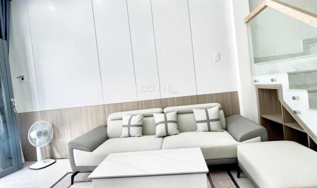 Bán căn nhà siêu lung linh, Nằm ngay khu vực trung tâm p16. Chỉ cần sách vali vào ở, giá 3 tỷ 850tr