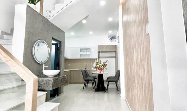 Bán căn nhà siêu lung linh, Nằm ngay khu vực trung tâm p16. Chỉ cần sách vali vào ở, giá 3 tỷ 850tr
