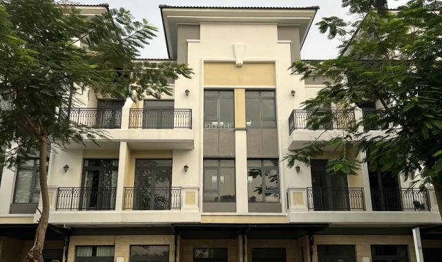 Nếu anh chị thực sự muốn tìm mua nhà phố khu Compound an ninh quận 9, đừng bỏ qua VEROSA