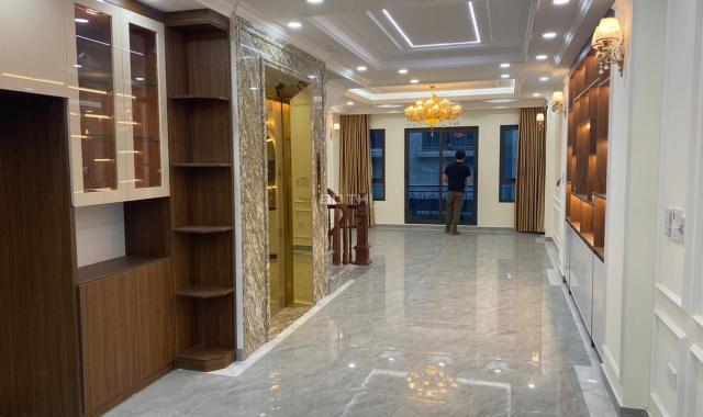 Phân lô Nguyễn Phong Sắc 36m2 6 tầng mới đẹp 7,2 tỷ kinh doanh tốt ô tô đi thoải mái