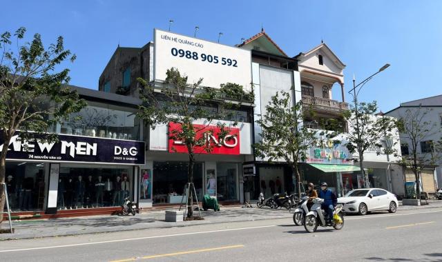 Cho thuê nguyên căn nhà mặt phố đường Nguyễn Văn Cừ, Tp. Vinh, Nghệ An (DT 170m2x2.5 tầng-MT 8.3m)