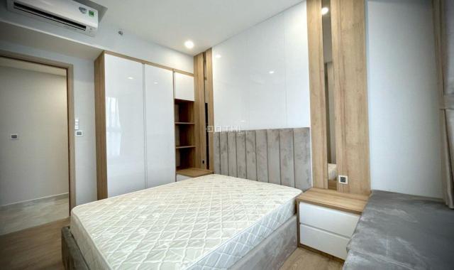 Cần cho thuê căn hộ Midtown M8 3 phòng ngủ, nội thất hiện đại mới 100%.
