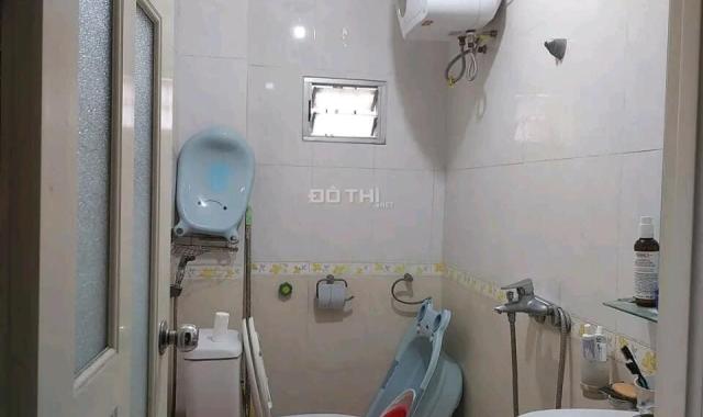 Giá Nhỉnh 3 Tỷ Có Ngay Nhà Đẹp Đường Láng Đống Đa, 4 Tầng, DT 30m2, MT 3.8m.