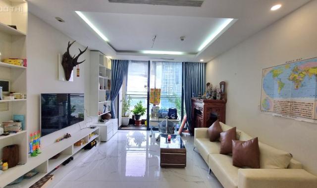Cần bán gấp căn hộ 80,3m - 2PN, giá hơn 4 tỷ ( bao phí) ở tòa Sunshine City Ciputra Hà Nội.