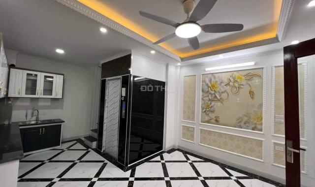 Nhà Đẹp Hoàng Hoa Thám, Nhà Xây Mới, Gần Ô Tô, 6 Tầng Thang Máy, DT 33m2, Giá 4.8 Tỷ