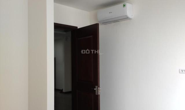 Cho thuê căn hộ giá rẻ A10 Nam Trung Yên, Cầu Giấy 75m2 2PN CB full bếp từ giá 12tr/th 093 2526 286