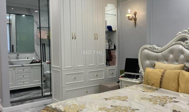 Bán nhanh căn hộ 4PN Royal City nhà sửa đẹp long lanh chỉ việc vào ở