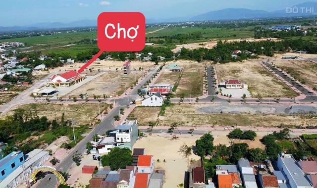 Khu phố chợ Lai Nghi (có sổ): Cần bán lô đất 2 mặt tiền; trong khuôn viên chợ.