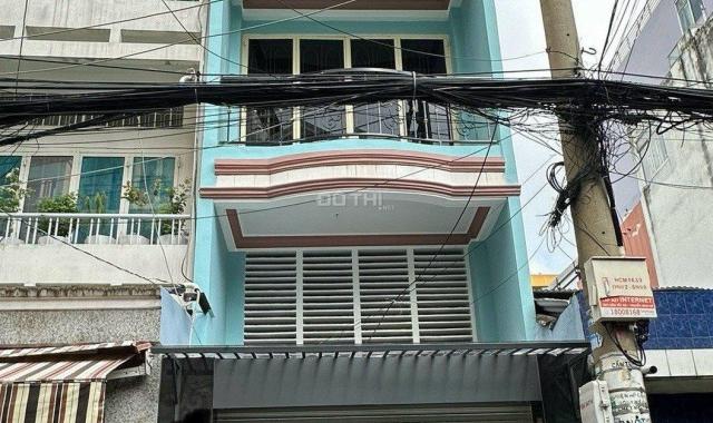 Cho thuê nhà mặt tiền 72 Nguyễn Thanh Tuyền, Tân Bình, nhà nở hậu
