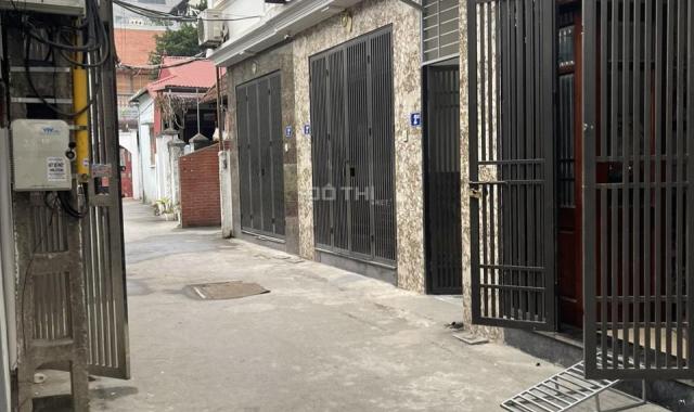 Cần bán nhà riêng Hòe Thị - Xuân Phương, 35m² x 5 tầng, căn góc, ô tô đỗ cửa,lh 0936456183