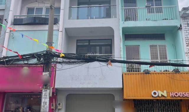 Cho thuê nhà mới xây mặt tiền 479C Huỳnh Văn Bánh, Phú Nhuận