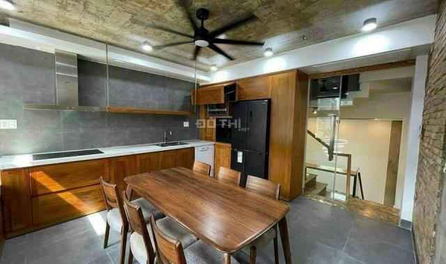 Cho thuê nhà mới có nội thất mặt tiền Hoa Lan, Phú Nhuận - Giá 38triệu