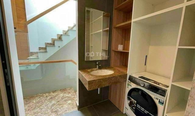Cho thuê nhà mới có nội thất mặt tiền Hoa Lan, Phú Nhuận - Giá 38triệu