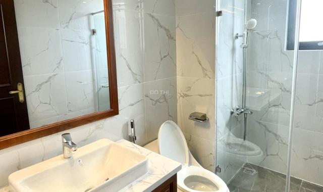 Bán căn hộ 102m2 view sông - view thành phố tuyệt đẹp, đủ nội thất cao cấp . Tổng giá 5.1 tỷ