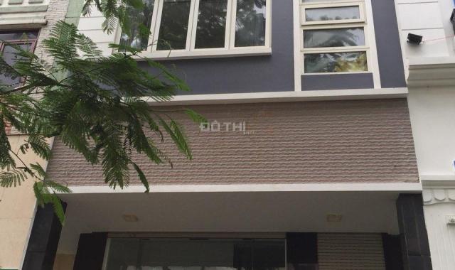 Thuê nhanh nhà phố 7x18m xây 5 lầu khu phố Nam Thiên, Phú Mỹ Hưng