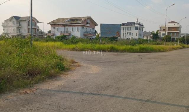 Bán đất Phú Nhuận plb quận 9 dt 15x18 đối diện công viên sổ riêng