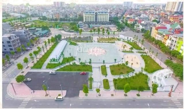 Căn góc ngoại giao 120m2 tại HC Golden City, ngắm trọn view sông Hồng và view phố về đêm chỉ 6,5 tỷ