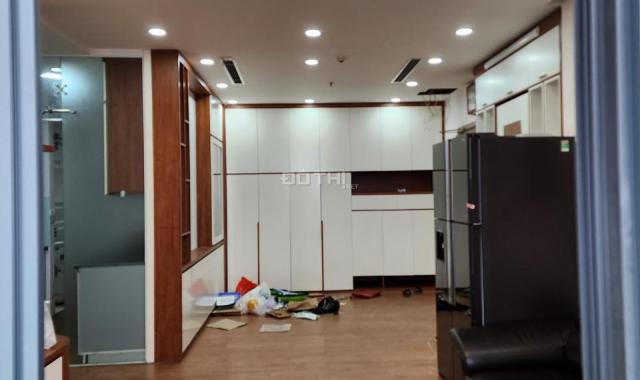 Cho thuê căn hộ chung cư Vinhomes Skylake, căn góc 3 phòng ngủ, full đồ, hướng thoáng mát