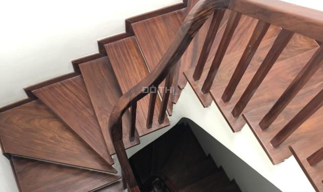 Ô TÔ QUA NHÀ AN DƯƠNG VƯƠNG 40M2X5T GIÁ 5,5 TỶ SỔ ĐẸP