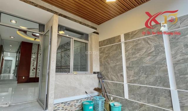 Bán nhà 3tầng VIP trung tâm Biên Hoà D2D 320m2 ngang 8m full thổ hoàn công Thống Nhất Biên Hoà Đồng