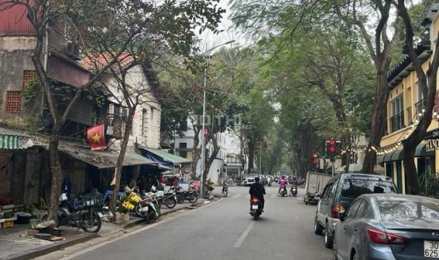 Bán nhà mặt phố Phan Huy Chú, quận Hoàn Kiếm, mặt tiền 5m giá dưới 500tr/m2!
