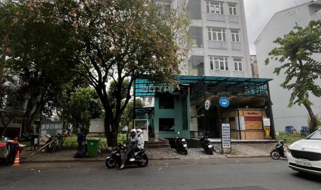 Cho thuê nhà phố Mặt tiền Cao Triều Phát Hầm Thang Máy khu Hưng Phước, DT 9x18,5m