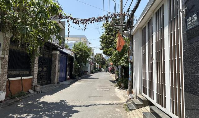 Bán nhà mặt tiền đường ngay Tăng Nhơn Phú - 65m2 giá chỉ hơn 5 tỷ
