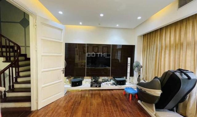 NHÀ ĐẸP PHỐ TRẦN THÁI TÔNG, CẦU GIẤY 70 M2, 7 TẦNG, MT 4M, NGÕ 3 Ô TÔ, KINH DOANH SẦM UẤT