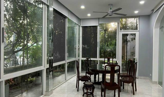 Cần bán Biệt thự đơn lập Phú Gia 350m2, đường Hà Huy Tập, Quận 7