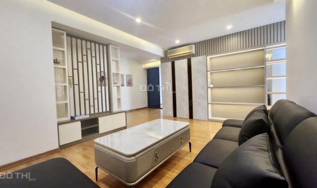 (Hot) căn hộ đẹp 120m2 lô góc, BC hướng Đông, có chỗ để ô tô - 6,3tỷ (bao phí) - Tin thật không ảo