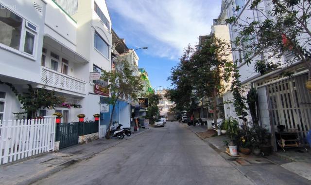 Chính chủ cần bán nhà mặt đường Nguyễn Thị Nghĩa sát khu Golf Valley Đà Lạt