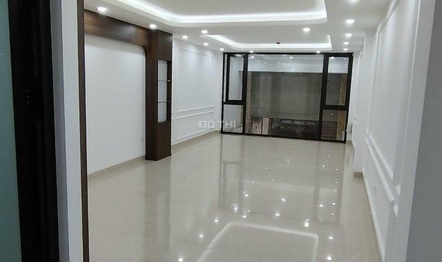 Thiện chí bán nhà đầu ngõ Nghi Tàm, giá 4.35 tỷ, 36m2x5T, ngõ thông