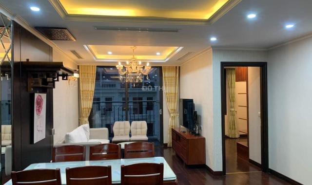 Chính chủ cắt lỗ căn 3N 120m2 HC Golden City full nội thất nhập khẩu,a nhận nhà ở ngay, có chỗ oto