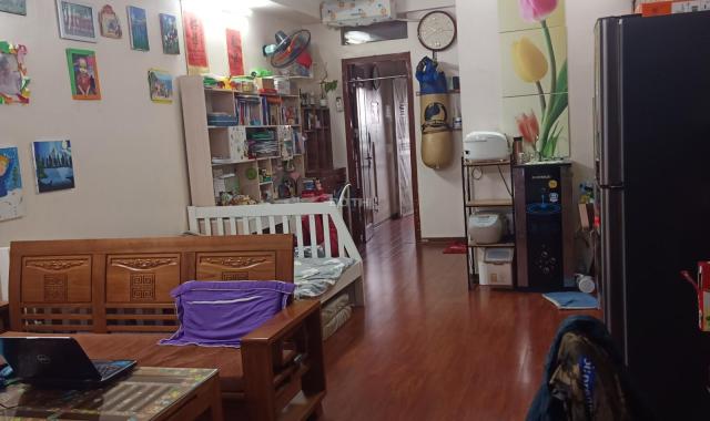 Hiện đang có căn hộ chung cư tại VP6 Linh Đàm, diện tích 50m², cần chuyển nhượng.