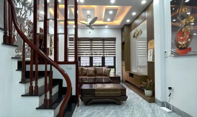 SIÊU HIẾM, SIÊU ĐẸP - 40M2 - 5 TẦNG - Ô TÔ NGỦ TRONG NHÀ - HỒ TÙNG MẬU, NAM TỪ LIÊM.