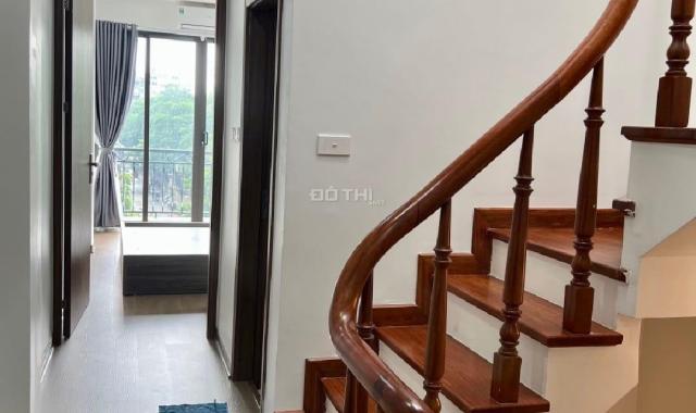 Mặt Hồ Đắc Di, Kinh Doanh Đỉnh, Vị Trí Trung Tâm, 37m2x5T - Giá Cực Tốt