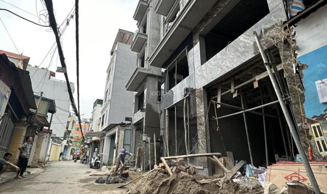 Bán Nhà mặt phố kinh doanh Cổ Linh Thạch Bàn - 42m2 xây 6 Tầng thang máy đường Ô Tô