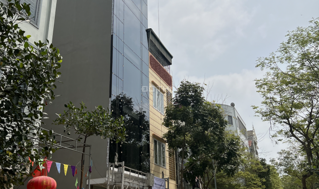 Bán nhà Kđt Mậu Lương - 50m, 7 tầng, 11.7 tỉ, thang máy, vị trí vip