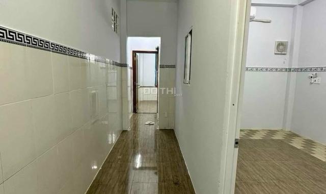 BÁN NHÀ 3 TẦNG QUẬN 7, 8 PHÒNG - DT : 76m2, Giá Chỉ : 4 TỶ 850