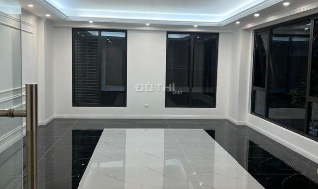 Nhà phố Cát Linh, quận Đống Đa, 60m2 x 8 tầng thang máy ô tô kinh doanh