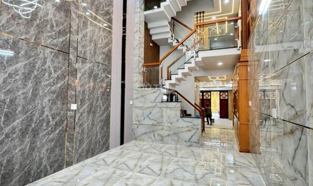 Sản phẩm đẹp tại hẻm 146/ Gò Xoài, dt: 80m2, đúc 5 tấm, Giá: 8.5 tỷ. Lh: 0934196986