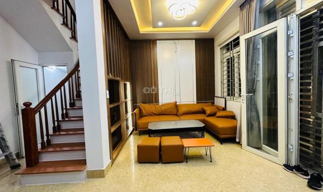 Bán nhà rẻ nhất Hồ Tùng Mậu Cầu Giấy, 56m2, 5 tầng, ở, kinh doanh dòng tiền, giá chỉ 8.5 tỷ