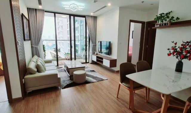 Giá trên 8 tỷ - Bán căn hộ view hồ 3 phòng ngủ Vinhomes Skylake, tầng 26, SĐCC, sẵn hđ thuê