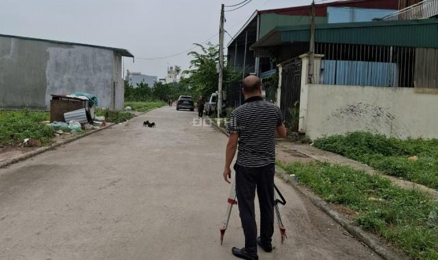 Bán đất gần chợ Tự Nhiên Thường Tín đường trước đất 3m ô tô đỗ cửa