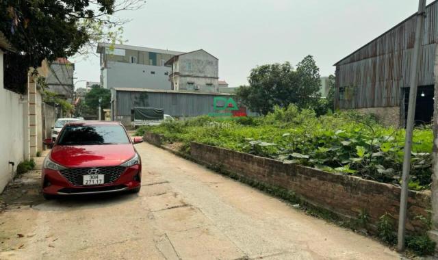 Phân lô bán đất vỏ làng Thuỵ Hà - Bắc Hồng - Đường ô tô tránh
