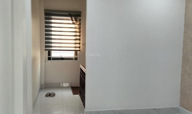 Bán Siêu Mẫu. Phố Lê Đức Thọ: 62m2*5T. Mt4m. OTO ra vào. Giá 11 tỷ.