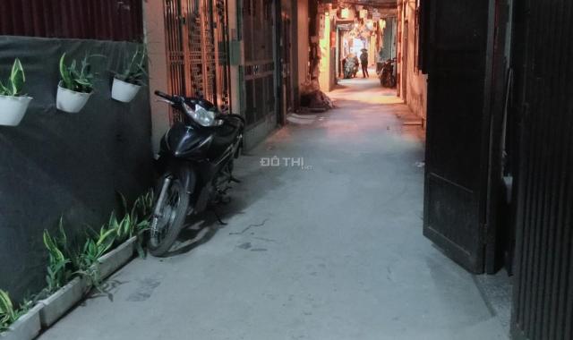 Bán nhà mặt ngõ phố Trương Định, ngõ gần ô tô tránh, Tặng nhà 2 tầng