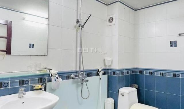 NHÀ LÕI HOÀNG CẦU - DT 70M - NGÕ Ô TÔ TRÁNH NHAU, DỪNG ĐỖ NGÀY ĐÊM - KHU VIP