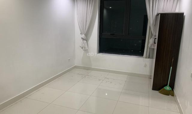 Golden Land, Đường Nguyễn Trãi,3PN 2VS ĐCB diện tích : 135m2 giá 15tr LH : 0343359855